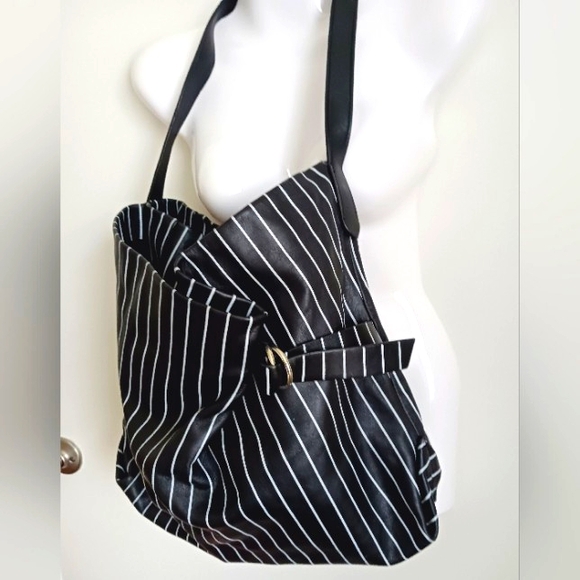 ZARA XL Pinstriped Leather Trim Shoulder Bag NEW NWOT - Picture 3 of 6
